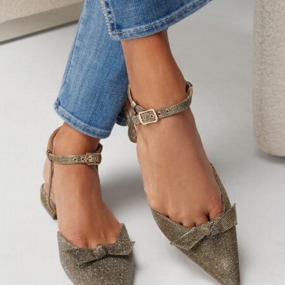 White House Black Market Sparkle Closed Toe Flat in Bronze Sz. 7.5 New in Box